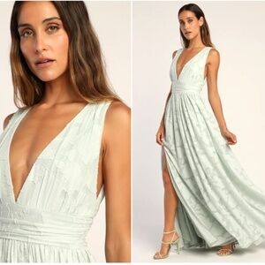 Lulu's Mint Green V-Neck Lace Maxi Wedding Dress